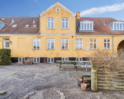 Sjældent lejemål med egen lille have