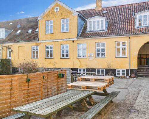 Sjældent lejemål med egen lille have