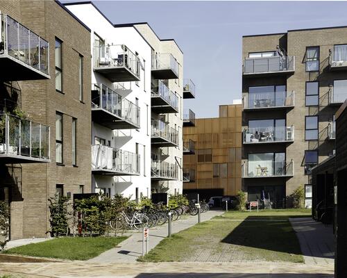Egedal Stationsby - Moderne 2-vær. lejebolig med stor solrig altan