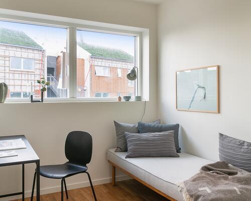 BO MELLEM GRØNNE BAKKEDRAG, NATUR OG I KORT AFSTAND TIL AARHUS