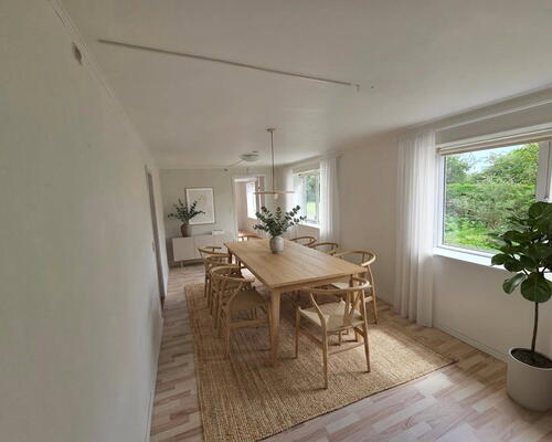 Rummeligt hus på landet med naturskøn grund og lavt forbrug (energimærke A2015), frugthave og stor terrasse – 188 m2, 7 værelser og mulighed for lade
