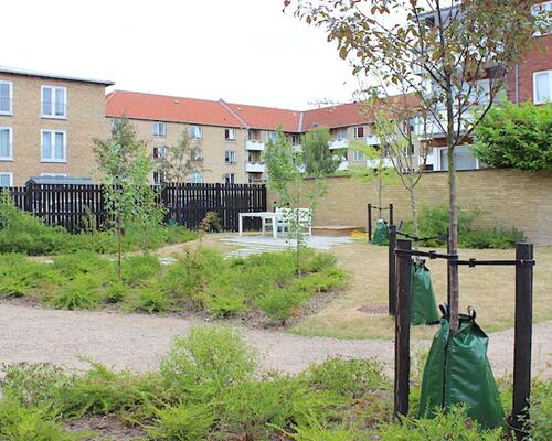 Nyere lys lejlighed i Charlottenlund