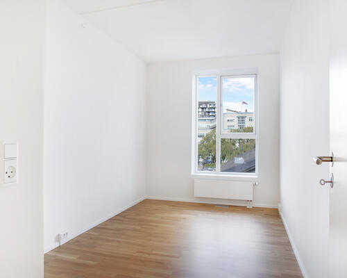 6 værelses lejlighed i to plan med sydvendt terrasse