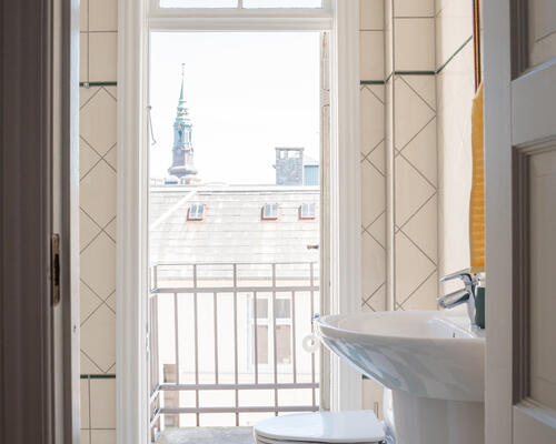 8 værelses lejlighed i København V