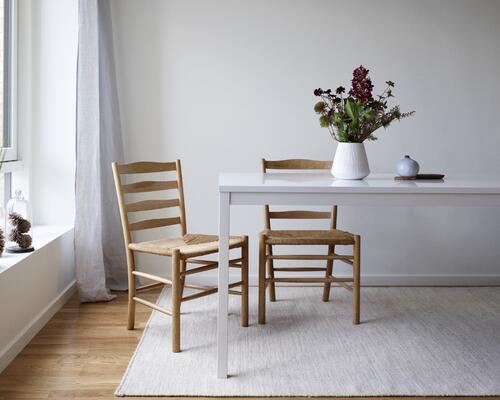 3 værelses lejlighed med delvist lukket køkken