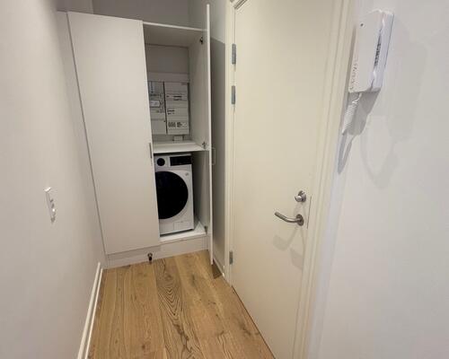 Total renoveret 4. værelses lejlighed nu klar til nye lejere.