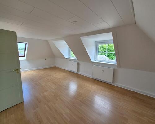 2 vær. lejlighed til leje i Gesten. 70m2