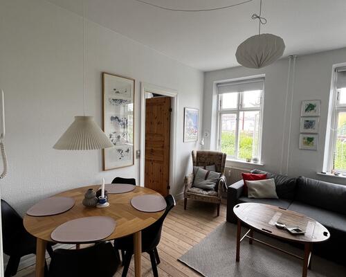 Flot 2. værelses lejlighed med god beliggenhed.