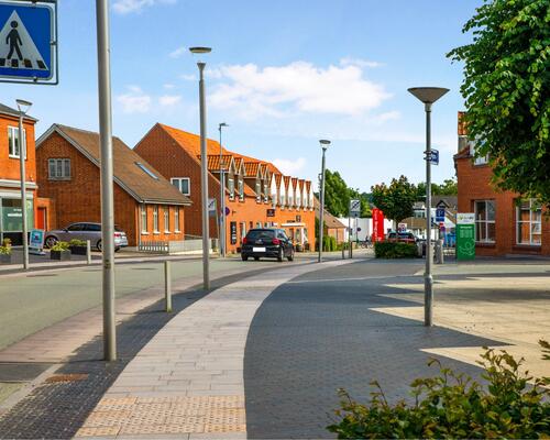 Velkommen til Købmandshaven – et moderne og bæredygtigt hjem midt i Hornslet 😍<br>