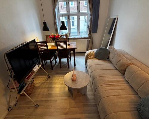Charmerende 2. værelses lejlighed på Holmen.