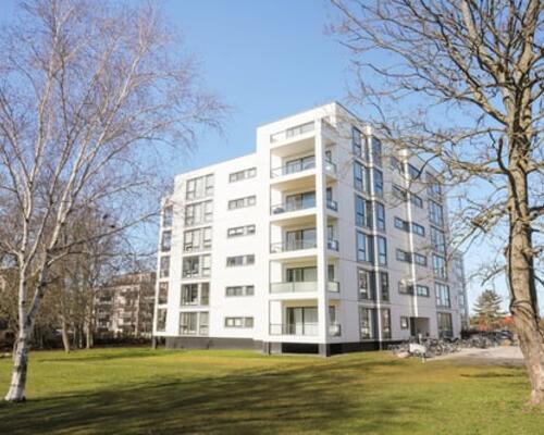 4-værelses lejlighed med skønt lysindfald