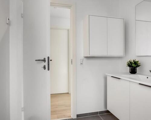 Bynær og moderne bolig med 3 soveværelser udlejes