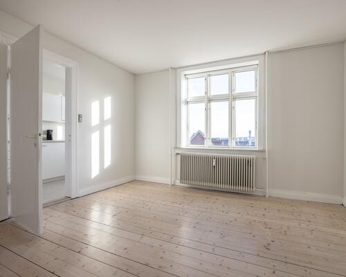 Billig lejlighed med central placering - husdyr tilladt
