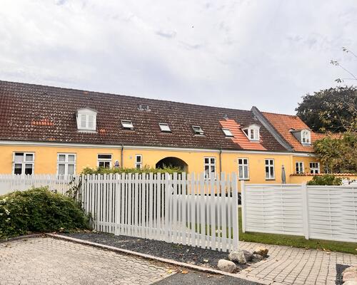 Rigtig fin og charmerende 3 værelses central lejlighed