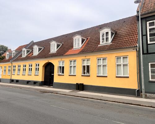 Rigtig fin og charmerende 3 værelses central lejlighed