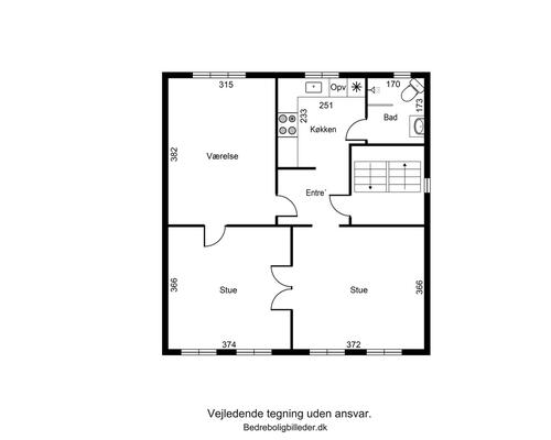 Velindrettet 3-værelses på 73 m2 i klassisk rødstensejendom – stor fælleshave og parkeringsplads medfølger