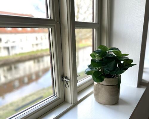 Unik lejlighed i 2 plan med kig til Odense å – 75 Kvm