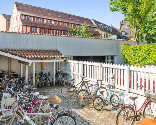 Unik lejlighed i 2 plan med kig til Odense å – 75 Kvm