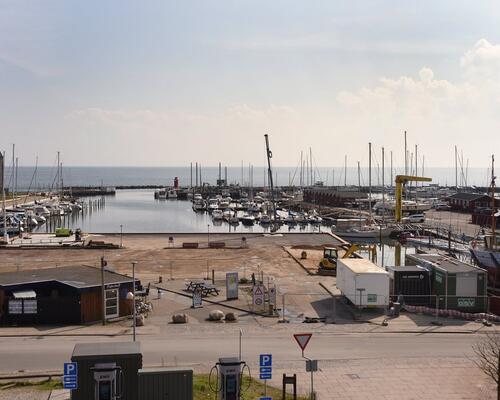 Pakhuset på havnen i Hou