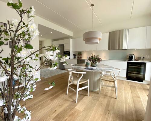 Moderne rækkehus i Munkebjerg Park med smuk udsigt