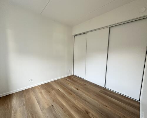 Moderne 3-værelses lejlighed med stor altan i Nørresundby