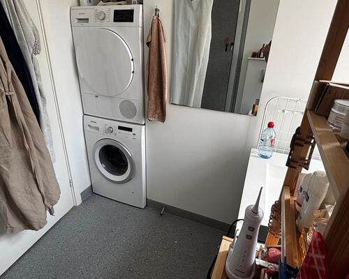 HELT UNIK LEJLIGHED I 2 PLAN MIDT I AARHUS C