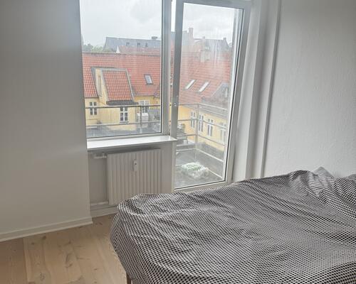 Flot delevenlig 3. værelses lejlighed i Vejle centrum.