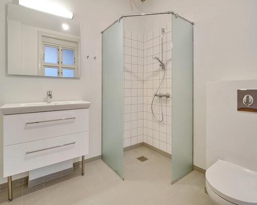 215 m2 stor herskabslejlighed med 4 soveværelser