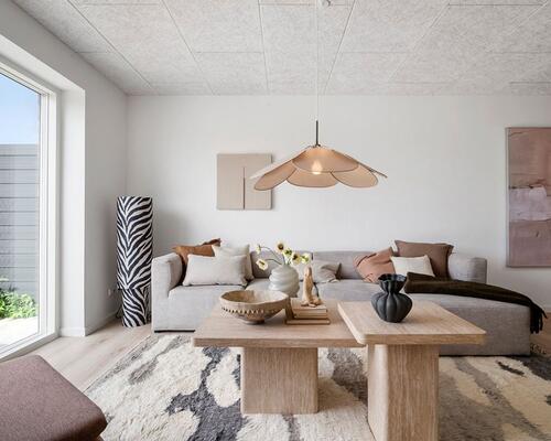 Nyopført familievenligt rækkehus i Snejbjerg med privat have/terrasse og mulighed for ladestander.