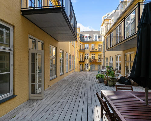 Stor moderne 3-værelses lejlighed Midt i København K