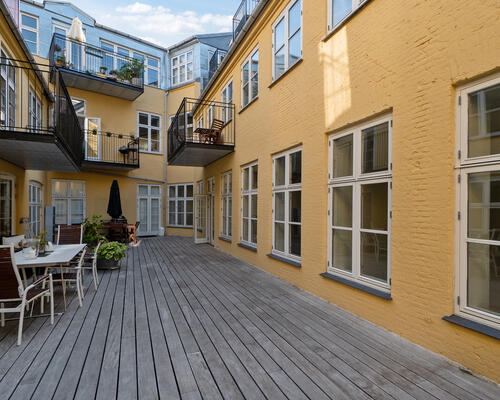 Stor moderne 3-værelses lejlighed Midt i København K