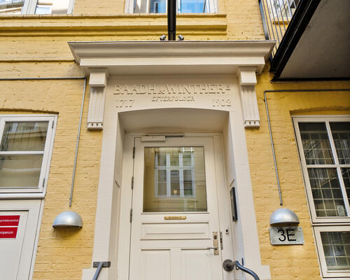 Stor moderne 3-værelses lejlighed Midt i København K