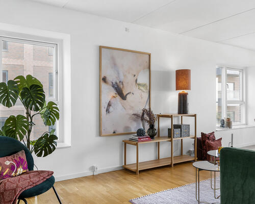 God rumfordeling og sydvendt altan