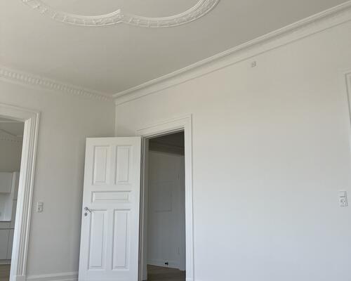 Fantastisk flot og lys lejlighed tæt på gågaden i Horsens hvor der er kælet for alle detaljerne.