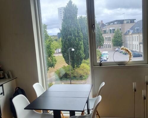 Lys og rummelig 2-værelses lejlighed på 84 kvm – Føtexhus i Vejle