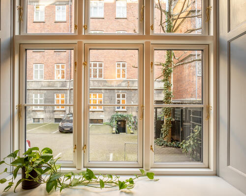 6 værelses lejlighed i København V
