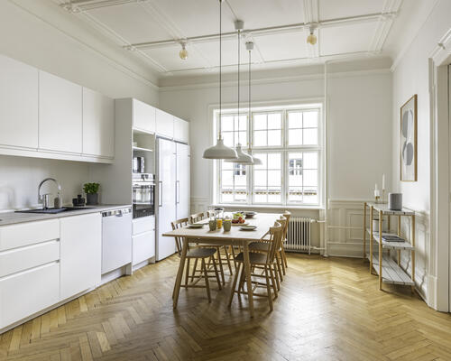 6 værelses lejlighed i København V