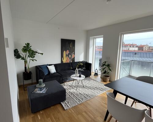 SKØN 2 VÆRELSES MIDT I LATINERKVARTERET