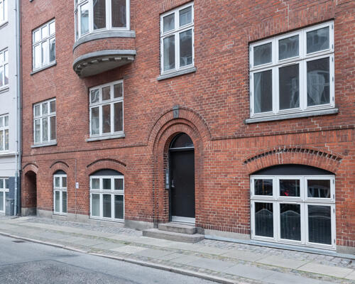 2-værelses lejlighed udlejes i Holbergsgade