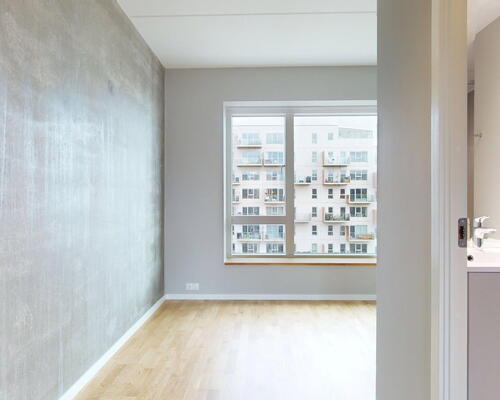 Stilren og kompakt bolig med moderne finish