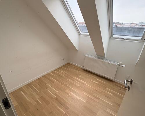 Flot penthouselejlighed med altan, nær Vejle Midtpunkt.