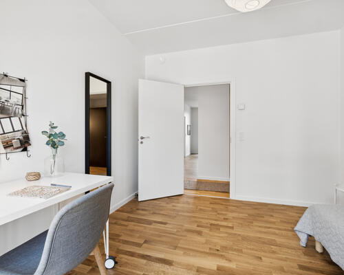 Moderne 4-værelses med stor altan og fællestagterrasse