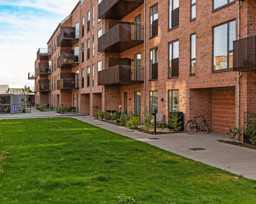 Moderne 4-værelses med stor altan og fællestagterrasse