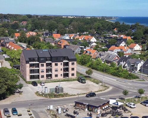 Pakhuset på havnen i Hou