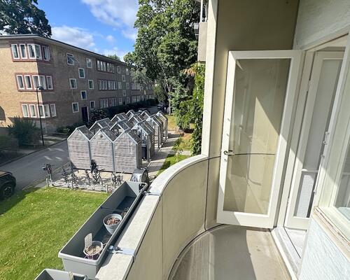 Charmerende nyrenoveret lejlighed i Charlottenlund