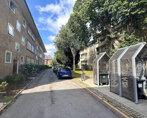 Charmerende nyrenoveret lejlighed i Charlottenlund