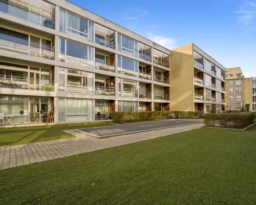 Lækker delelejlighed ved UNI & Trøjborg