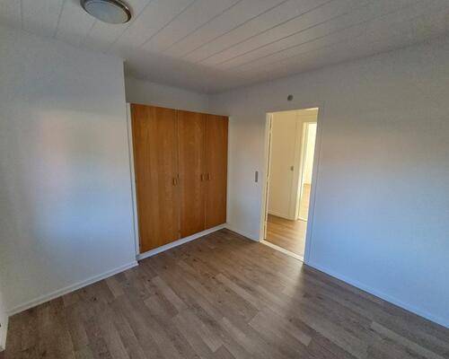 3 vær. lejlighed til leje i Gesten. 84m2