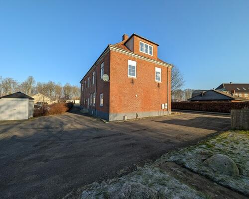 3 vær. lejlighed til leje i Gesten. 84m2