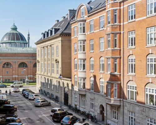 Skøn penthouse tæt på Rådhuspladsen